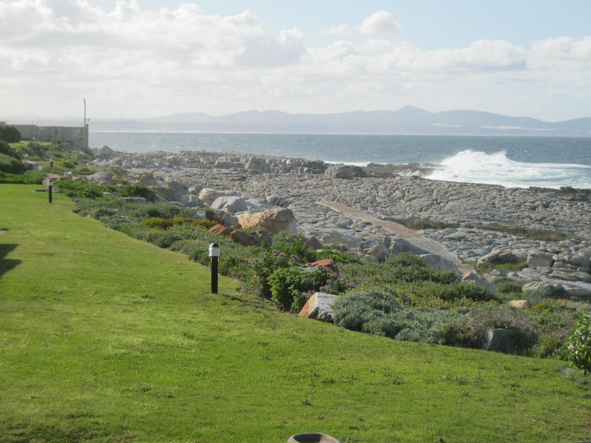 Hermanus Beach Club 263 - Ground Floor Apartment Exterior photo